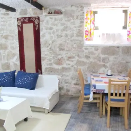 Apartment Comfortable In 55 M² With Terrace *