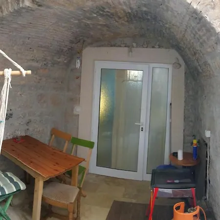 Apartmán Charming In With Terrace 55 M² Near Beaches *