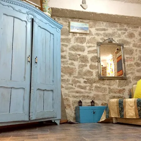 Comfortable In 55 M² With Terrace *