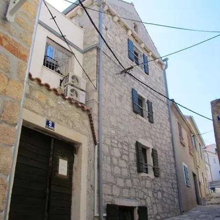 Comfortable In 55 M² With Terrace Betina (Sibenik-Knin)