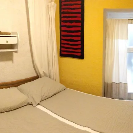 アパート Comfortable In 55 M² With Terrace ベティナ