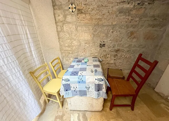 Comfortable In 55 M² With Terrace * Betina (Sibenik-Knin)