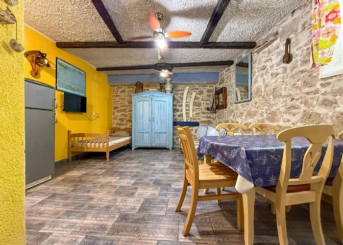 Comfortable In 55 M² With Terrace